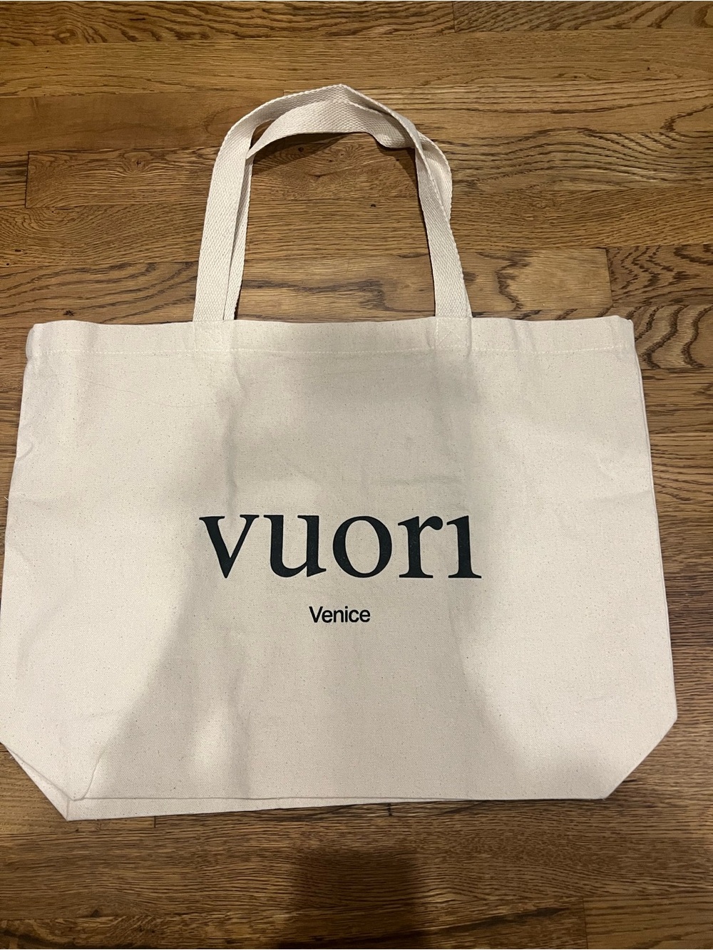 Vuori Canvas Tote with Black Logo